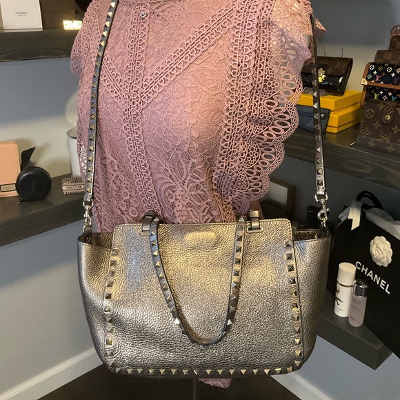 Valentino Garavani Rock Stud Tote 2 Way - Picture 5 of 15